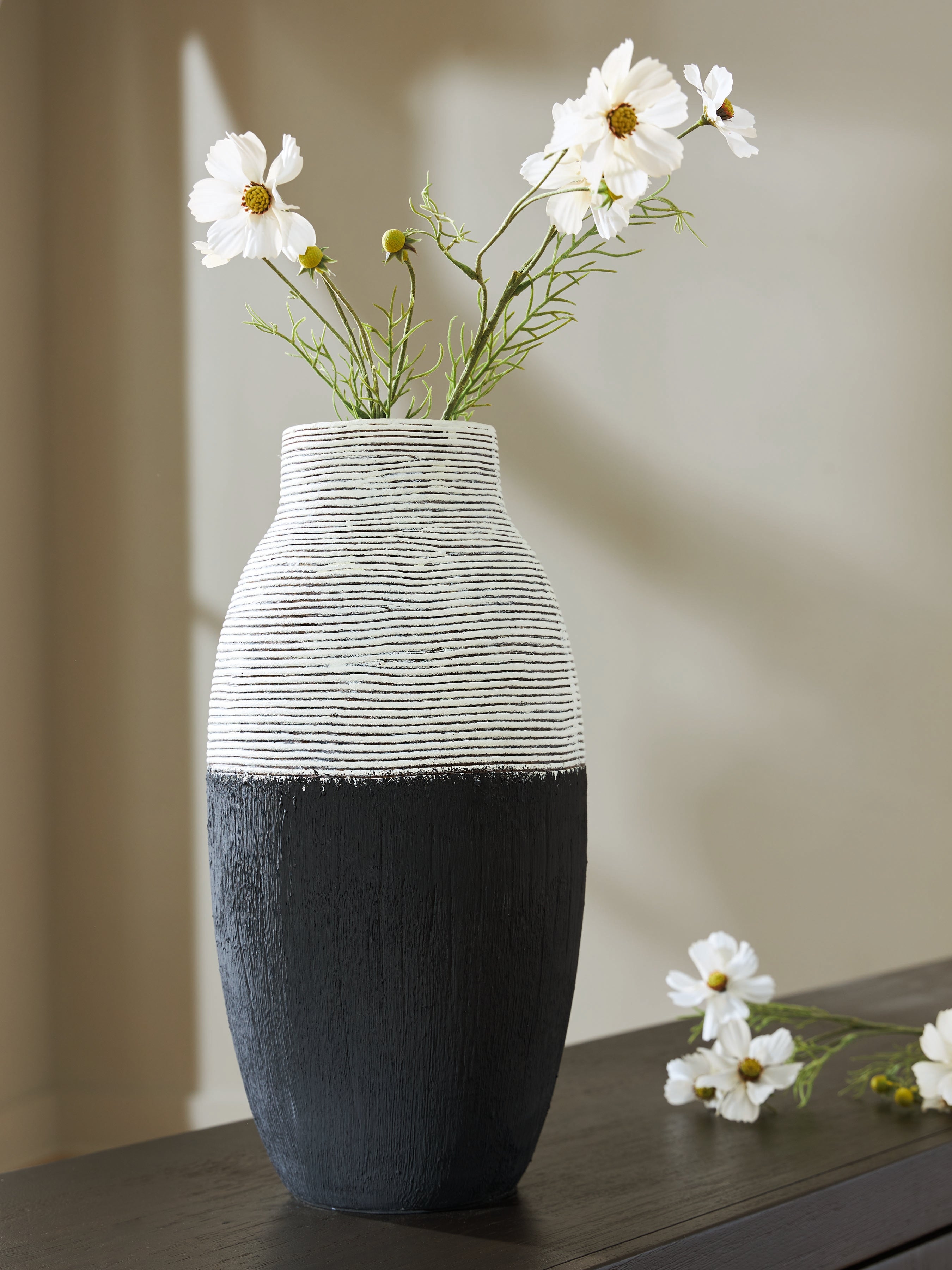 Luxury Living Gallery - Ashley Furniture - Girtha Vase - Vase / Antique White/Black - A2000877