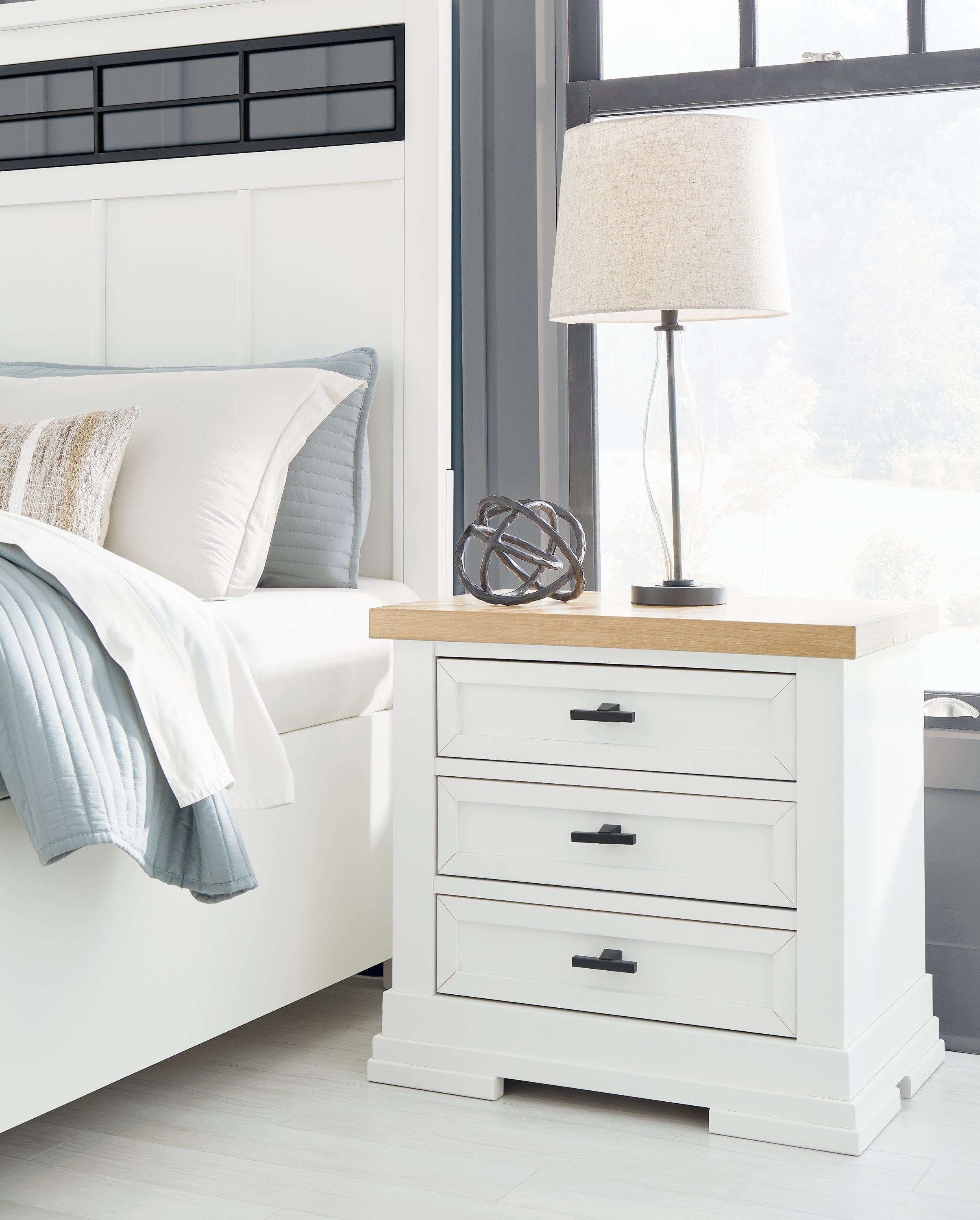 Luxury Living Gallery - Ashley Furniture - Ashbryn Bedroom - Dresser and Mirror / White/Natural - B844B1