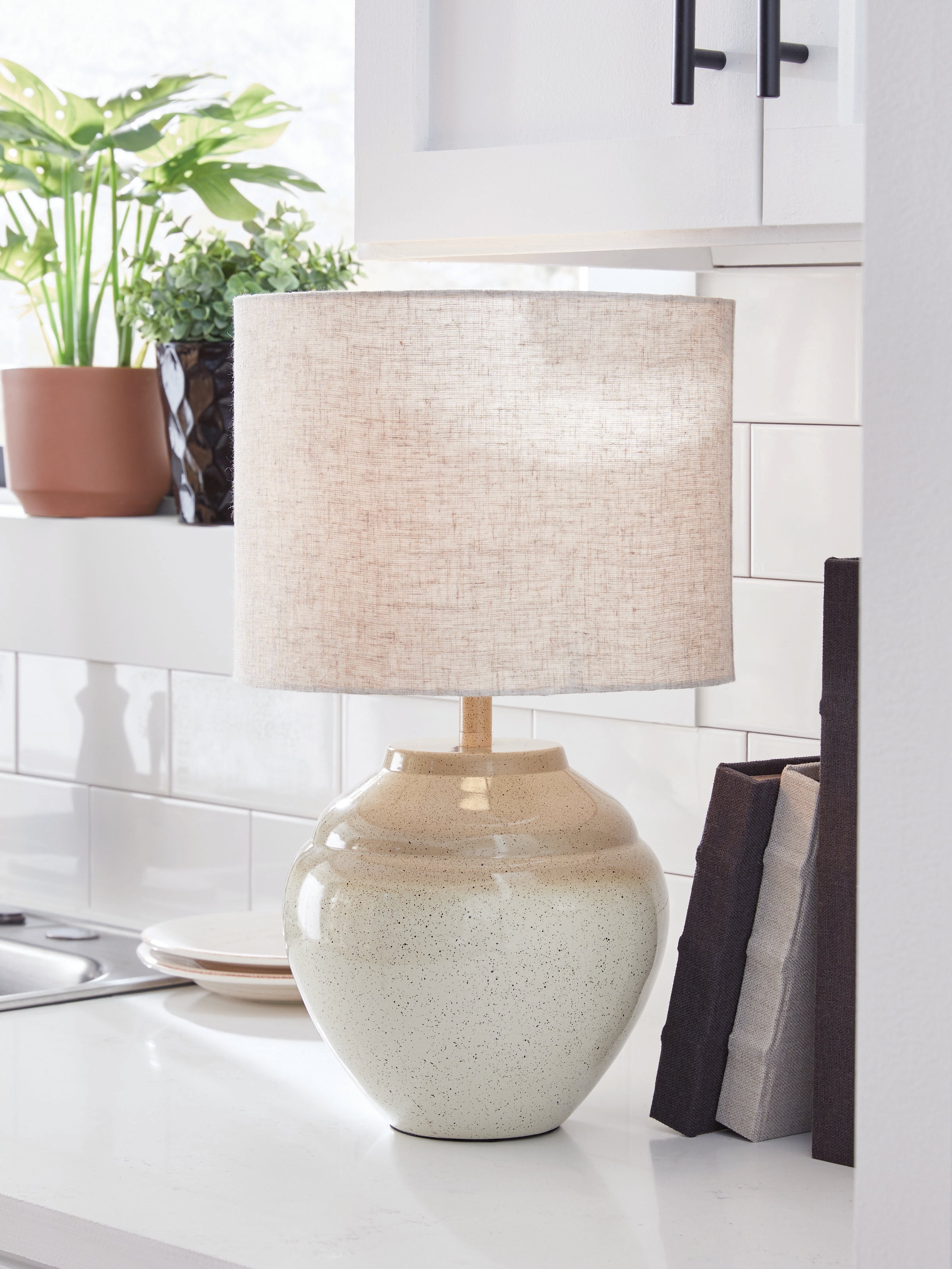 Luxury Living Gallery - Ashley Furniture - Waldish Lighting - Metal Table Lamp (1/CN) / Cream/Beige - L200204