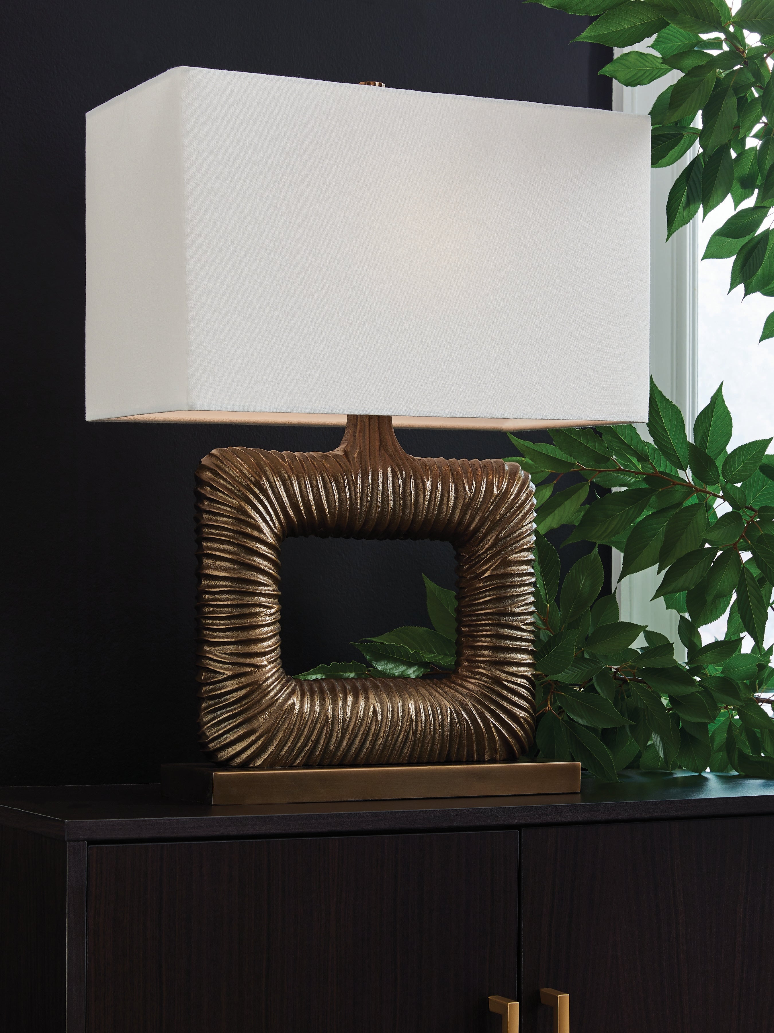 Luxury Living Gallery - Ashley Furniture - Garronby Lighting - Metal Table Lamp (1/CN) / Antique Brass Finish - L207604