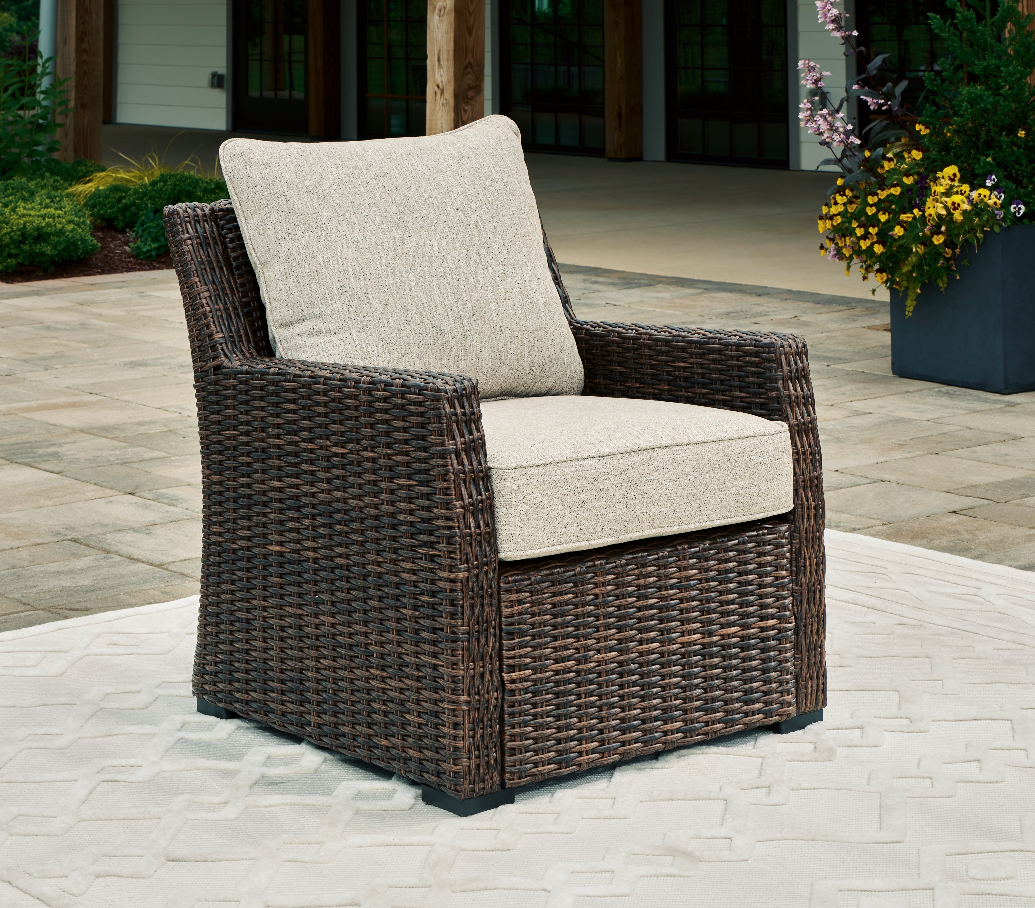 Luxury Living Gallery - Ashley Furniture - Brook Ranch Outdoor - Lounge Chair w/Cushion (1/CN) / Brown - P465-820
