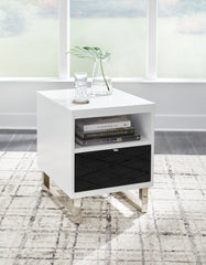 Luxury Living Gallery - Ashley Furniture - Gardoni Chairside End Table - Chair Side End Table / White/Black - T756-7