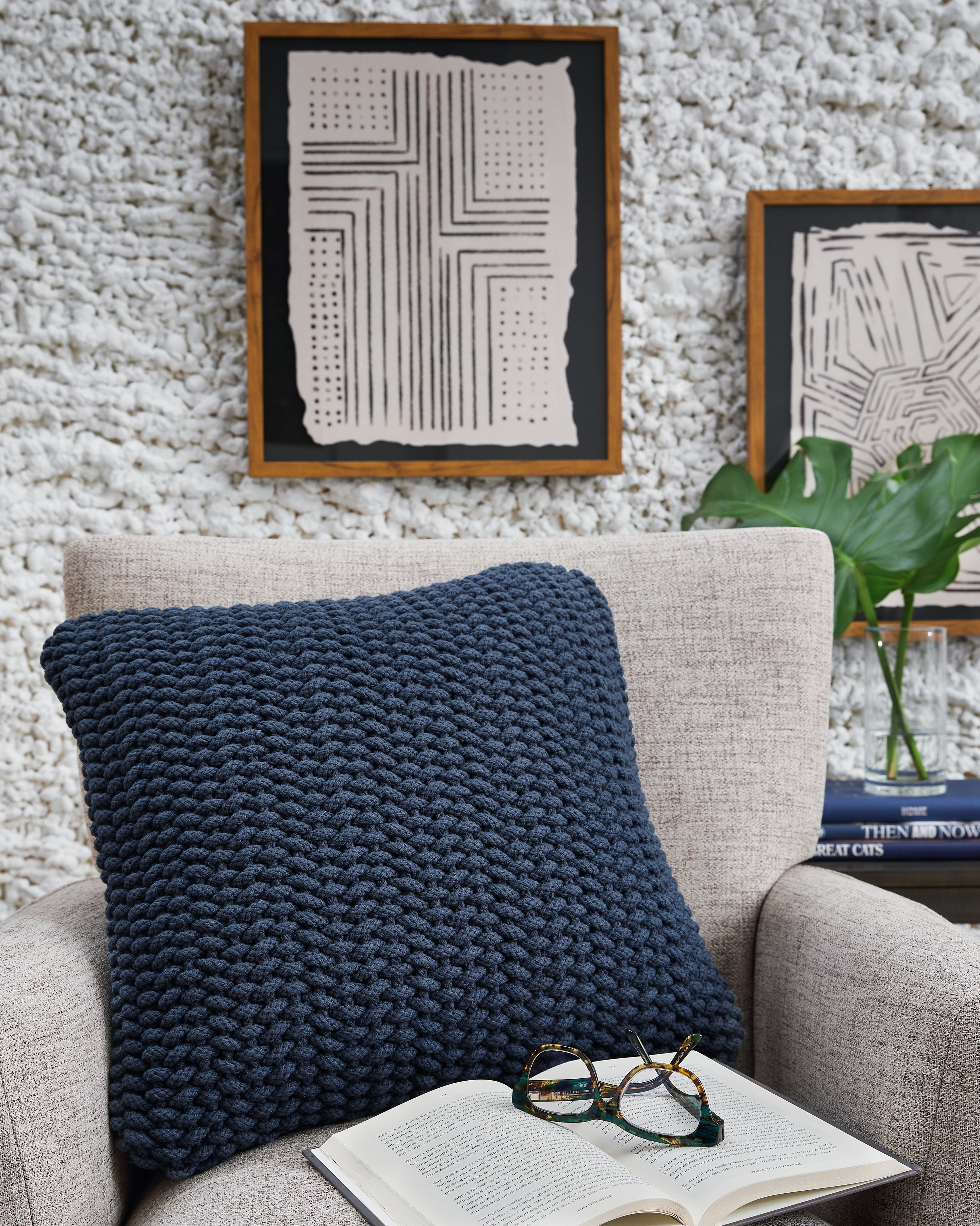 Luxury Living Gallery - Ashley Furniture - Renemore Pillows - Pillow / Blue - A1000473P