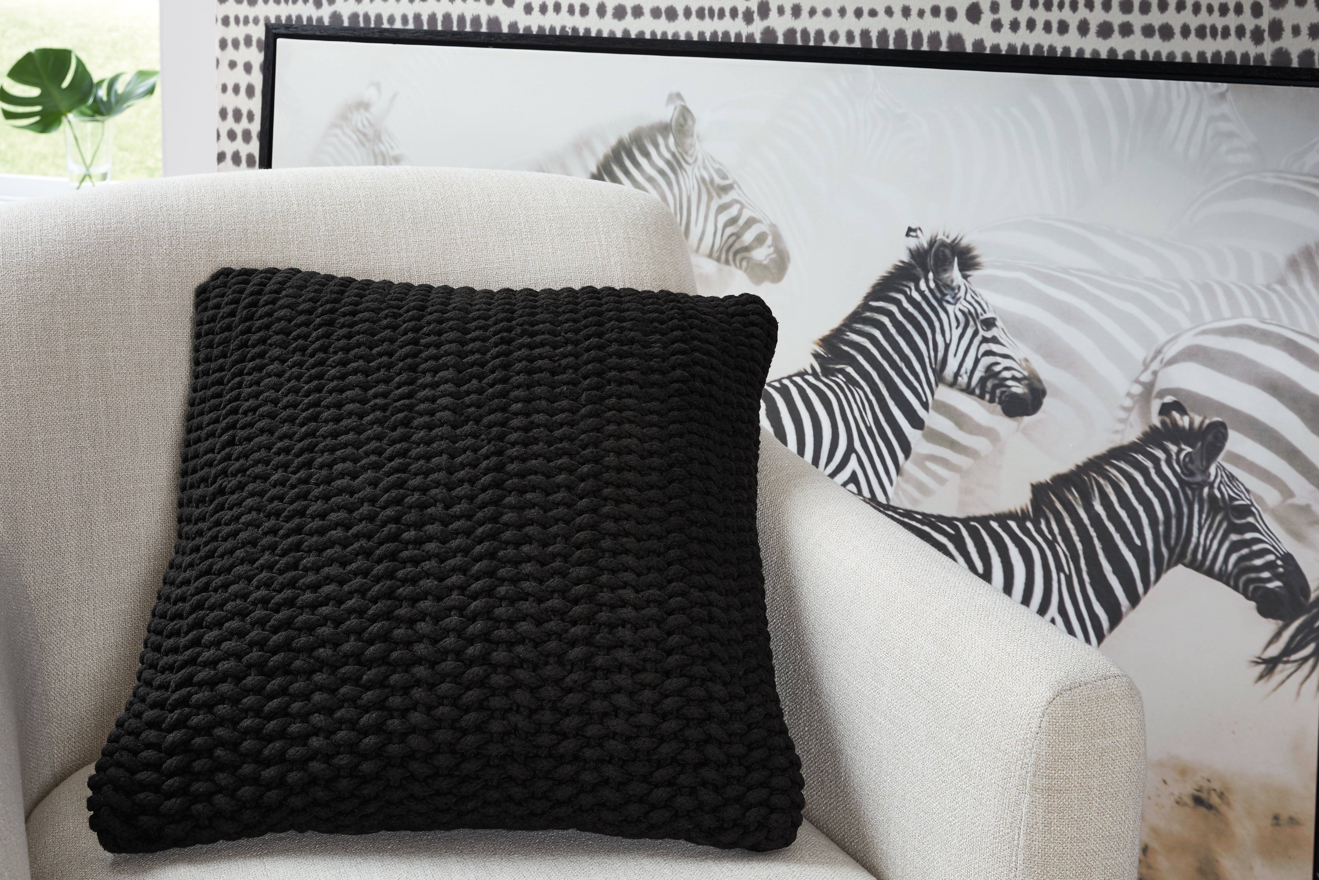Luxury Living Gallery - Ashley Furniture - Renemore Pillows - Pillow (4/CS) / Black - A1000475