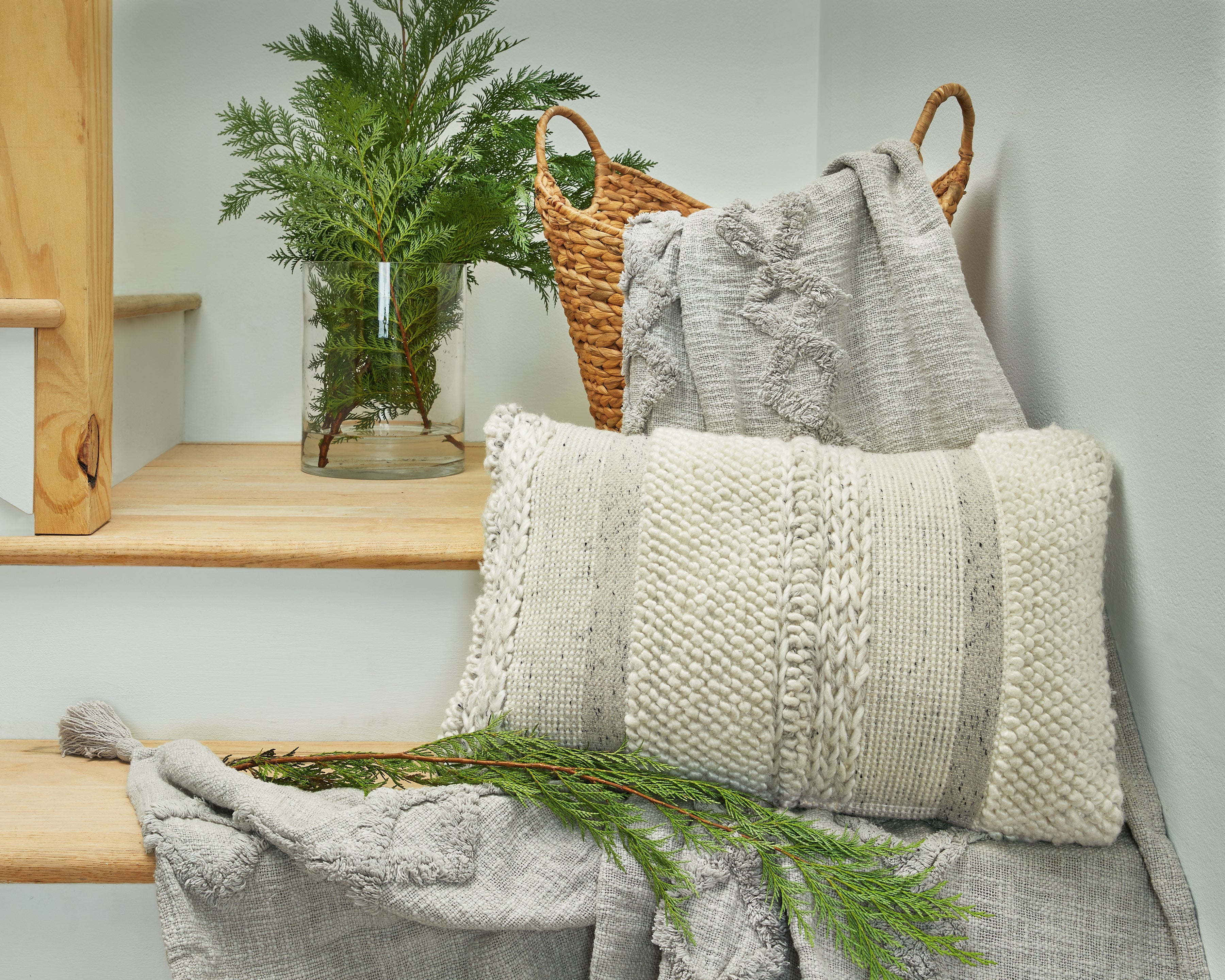 Luxury Living Gallery - Ashley Furniture - Standon Pillows - Pillow / Gray/White - A1001005P