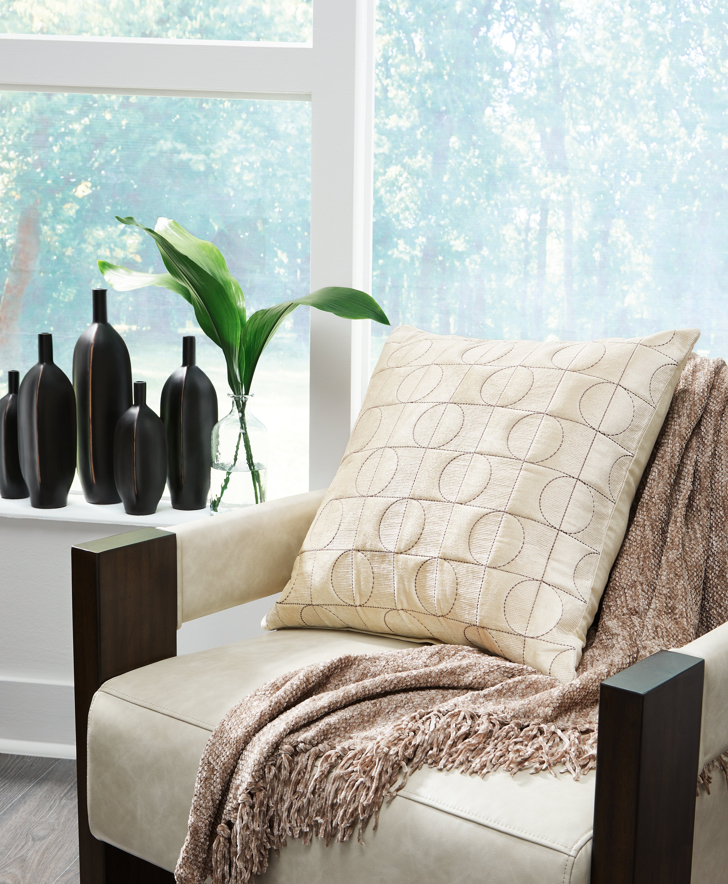 Luxury Living Gallery - Ashley Furniture - Kydner Pillows - Pillow / Beige/Brown - A1001074P