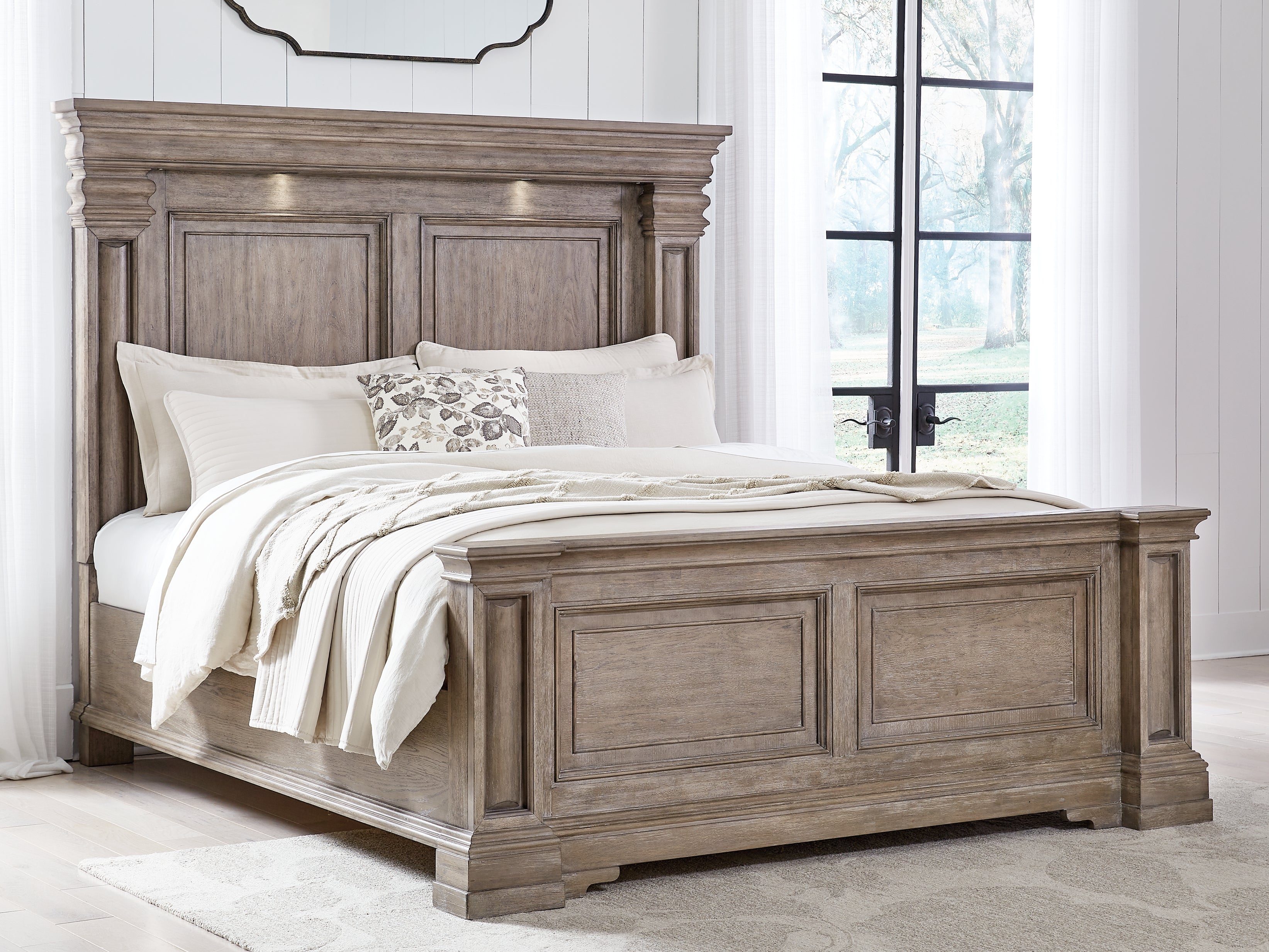Luxury Living Gallery - Ashley Furniture - Blairhurst Bedroom - Queen Panel Bed / Light Grayish Brown - B916B2