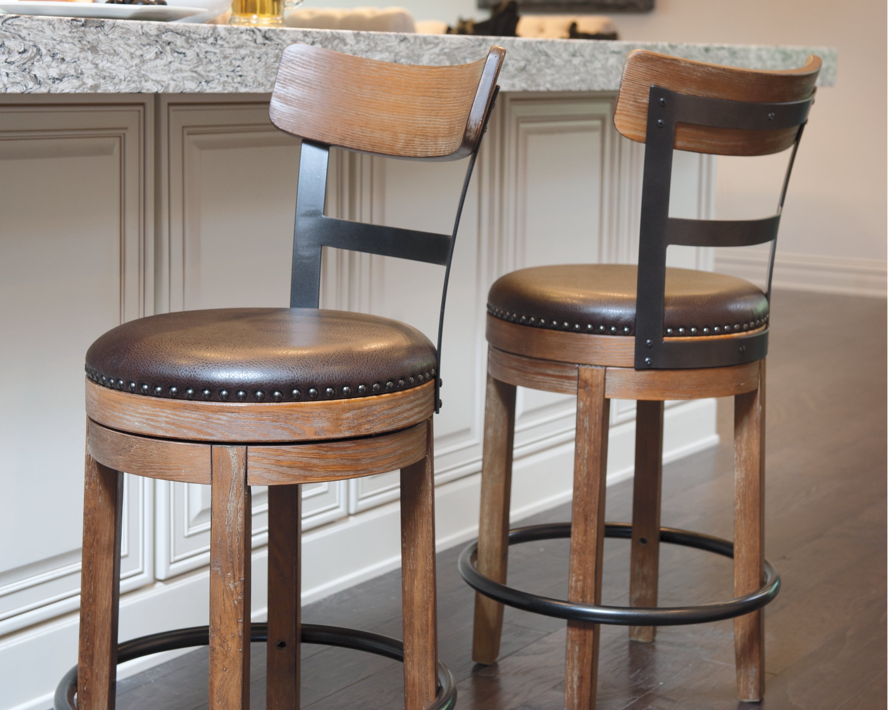Luxury Living Gallery - Ashley Furniture - Pinnadel Dining Room - Counter Height Bar Stool (Set of 2) / Grayish Brown - D542-124X2
