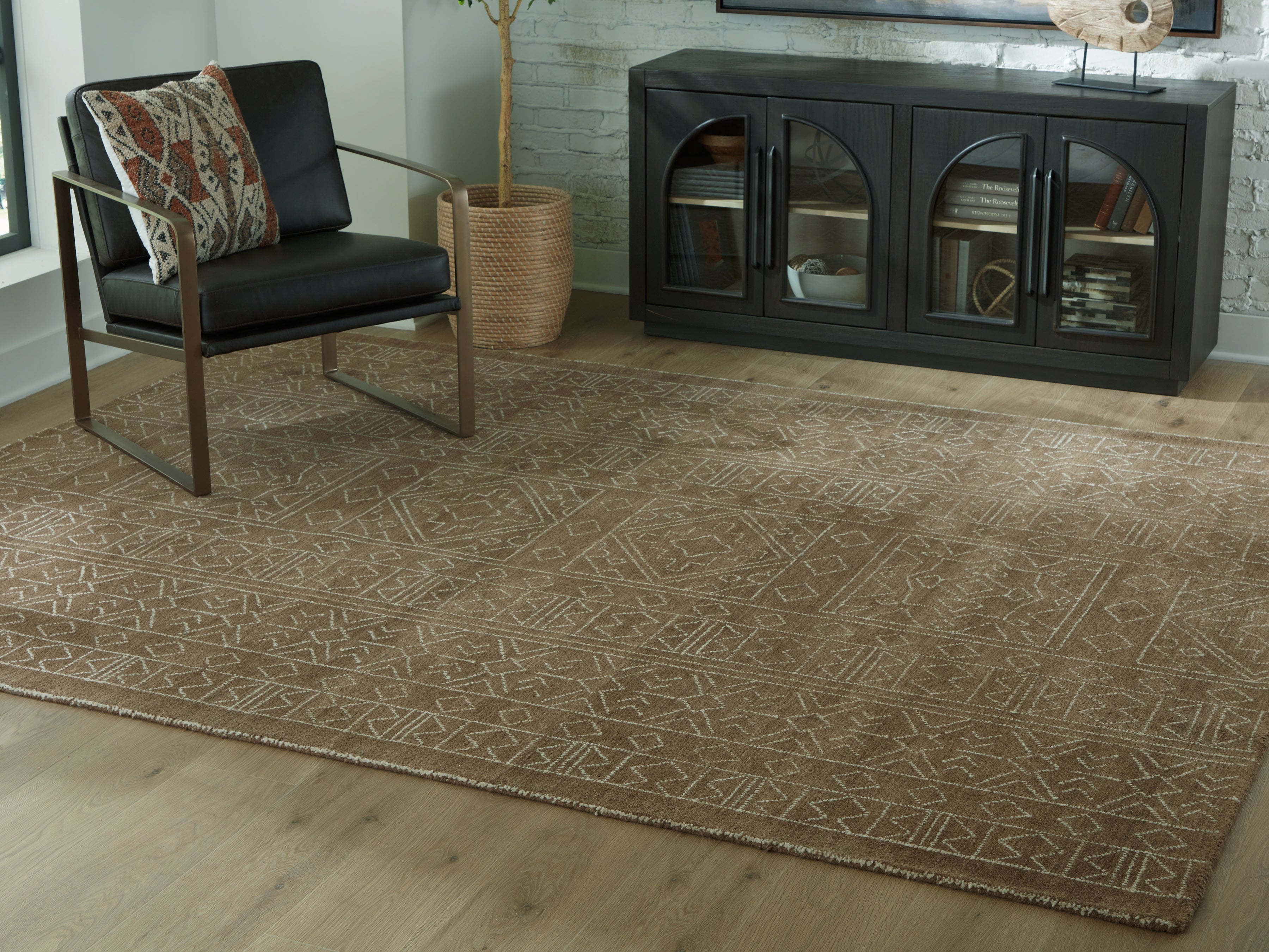 Luxury Living Gallery - Ashley Furniture - Merrittman Rug - 5' x 7' Area Rug / Brown/Ivory - R407702
