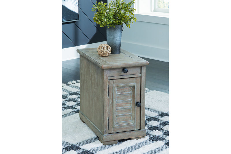 Moreshire End Table