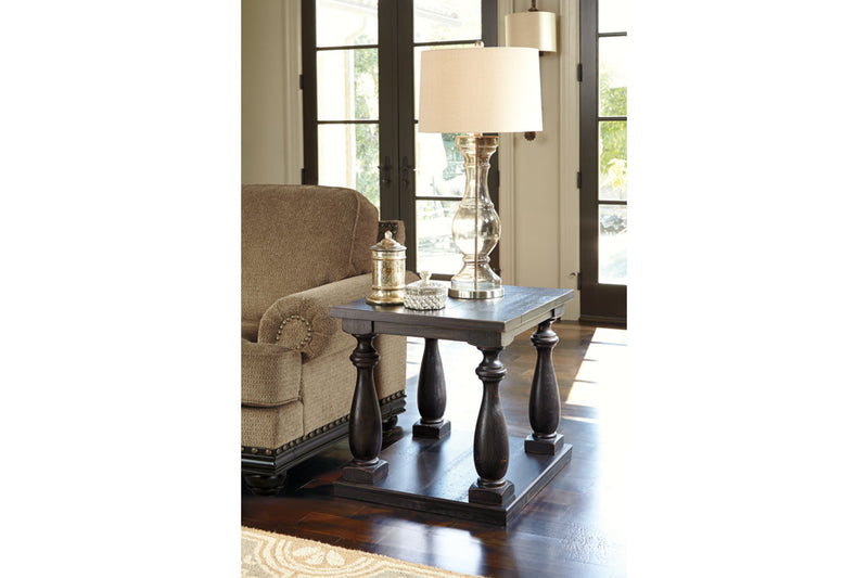 Mallacar End Table